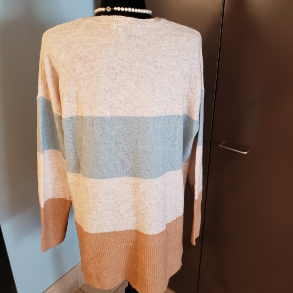 Rickis Sweater size Large - Picture 6 of 9